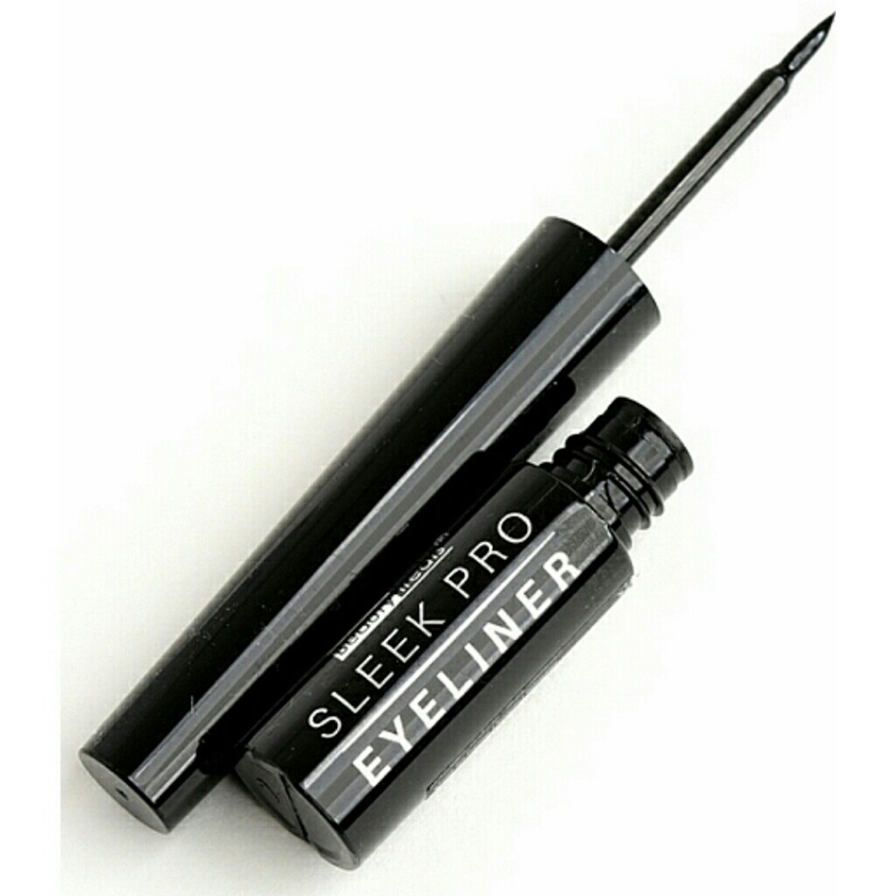 Beauty Treats Sleek Pro Eyeliner